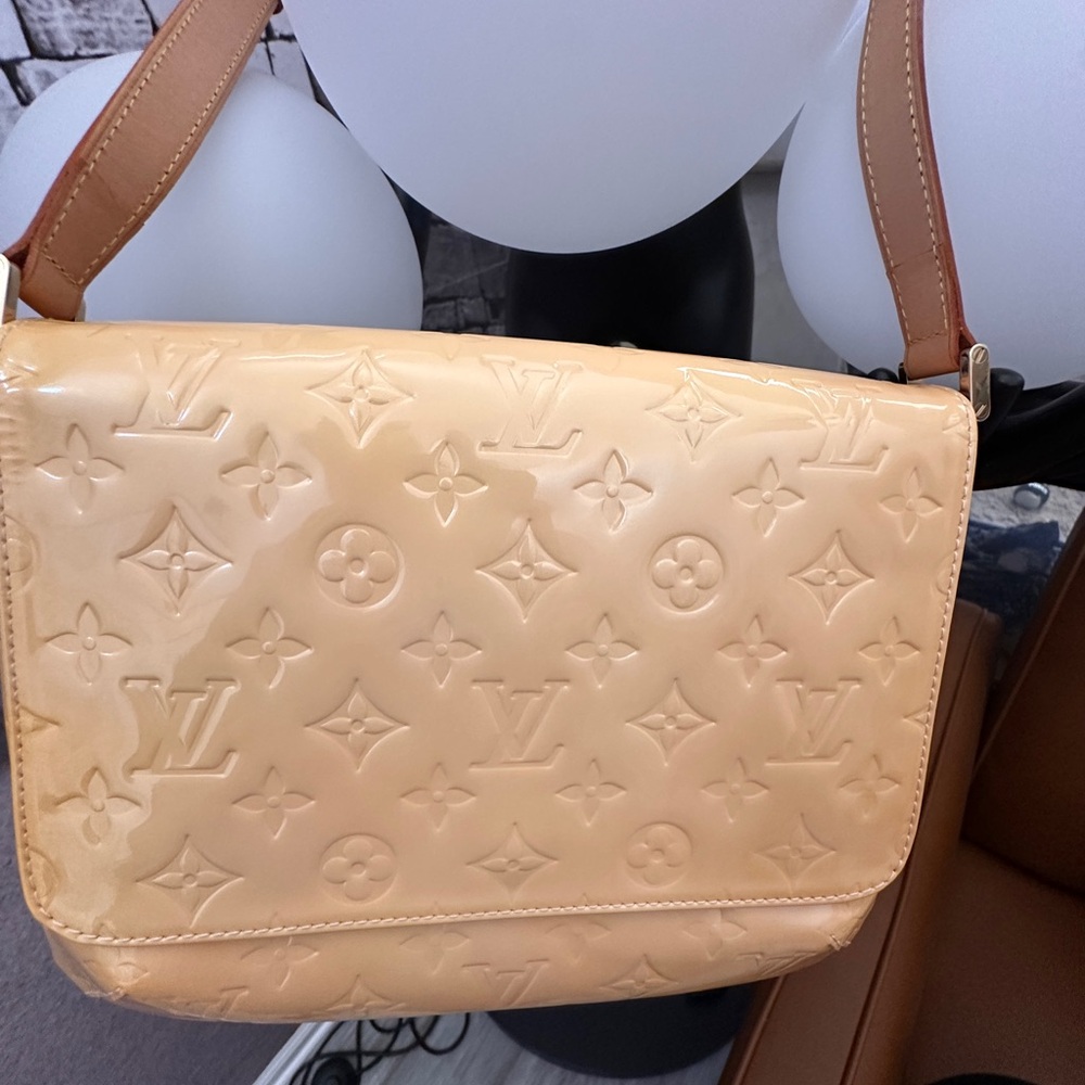 Auth LouisVuitton Vernis Yellow ThompsonStreet  ShoulderBag W/Bag